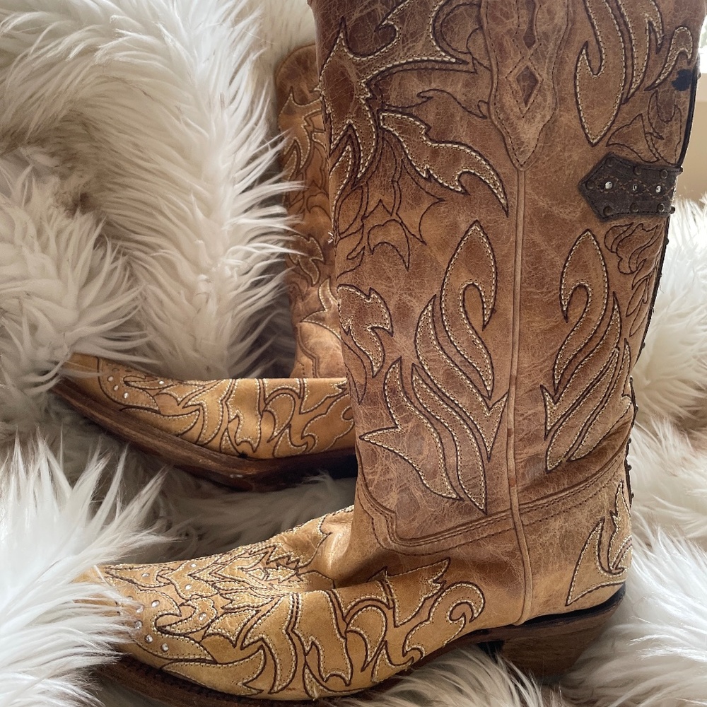 Corral dressy  pointed toe western boots